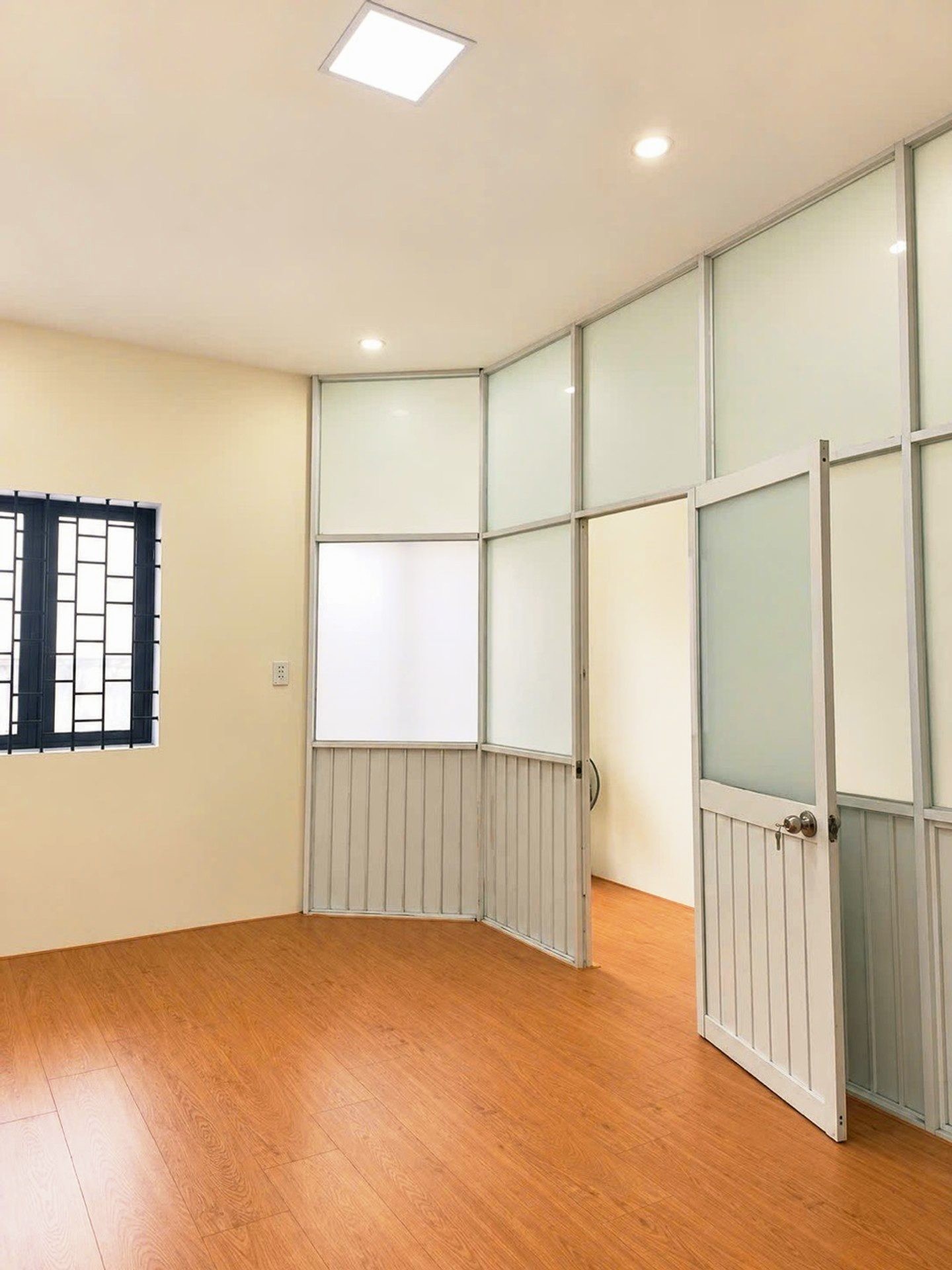 CHÍNH CHỦ ĐANG Ở TẠI TRƯỜNG SA, PHÚ NHUẬN, 61M2 / 6T.X, HẺM VF3 CÁCH MẶT TIỀN 40M THÔNG HXH SÁT BÊN VIP - Ảnh 2