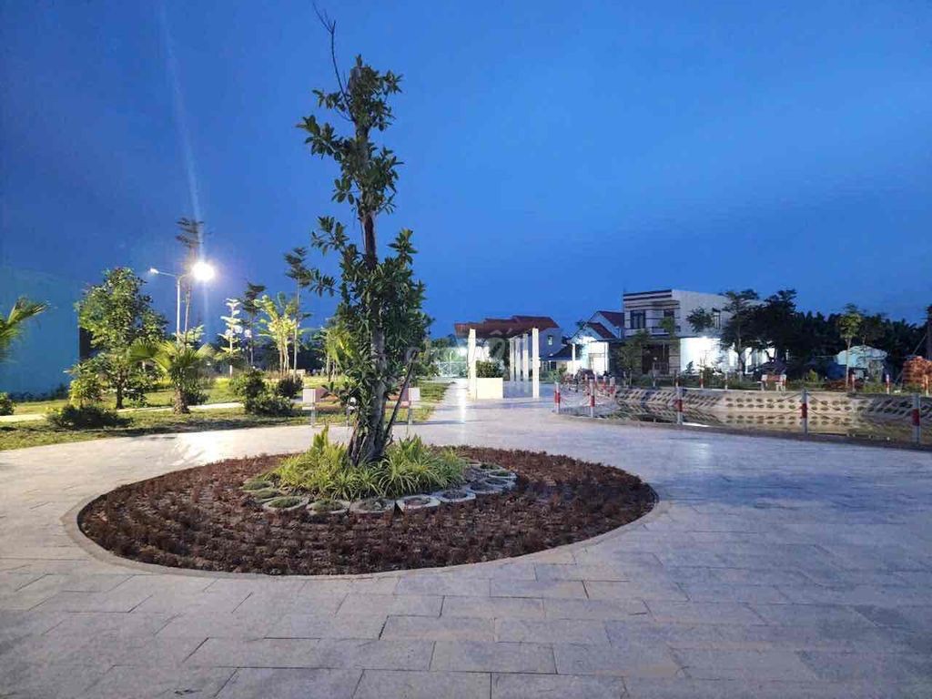 Bán đất nền đường 7m5 sạch đẹp trung tâm thị trấn La Hà, Quảng Ngãi !