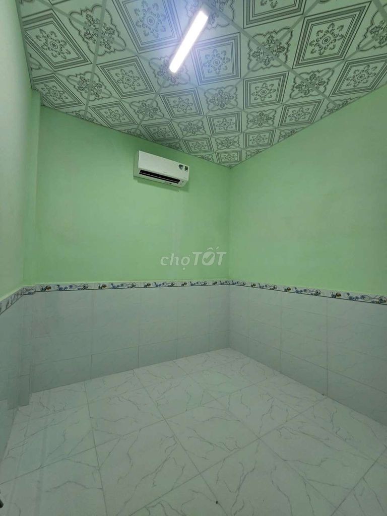 GIẢM 200TR-Bán nhà MT Phan Văn Đáng,TP Vĩnh Long. DT 4.5x18- Nhà MỚI - Ảnh 2