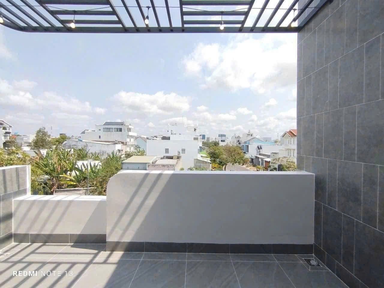 BÁN NHÀ P. PHƯỚC TÂN, GẦN CỔNG 11 - TẶNG BỘ NỘI THẤT 80 TRIỆU - Ảnh 1