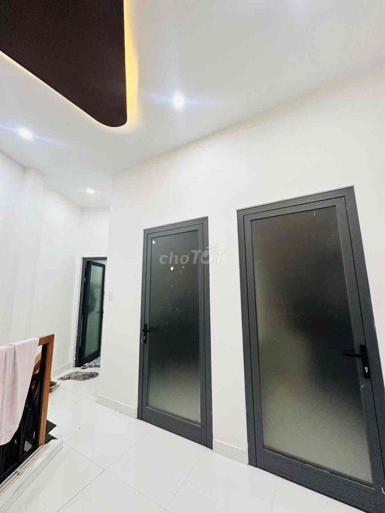 3,6 TỶ – NHÀ 2 TẦNG KIỆT Ô TÔ NGUYỄN VĂN LINH – DÒNG TIỀN 10 TRIỆU/THÁ