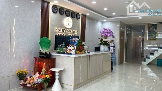 HOT! KHÁCH SẠN KHU SÂN BAY 26 PHÒNG – HĐT 200TR/THÁNG – GIÁ 42 TỶ-DÒNG TIỀN ~6%/NĂM