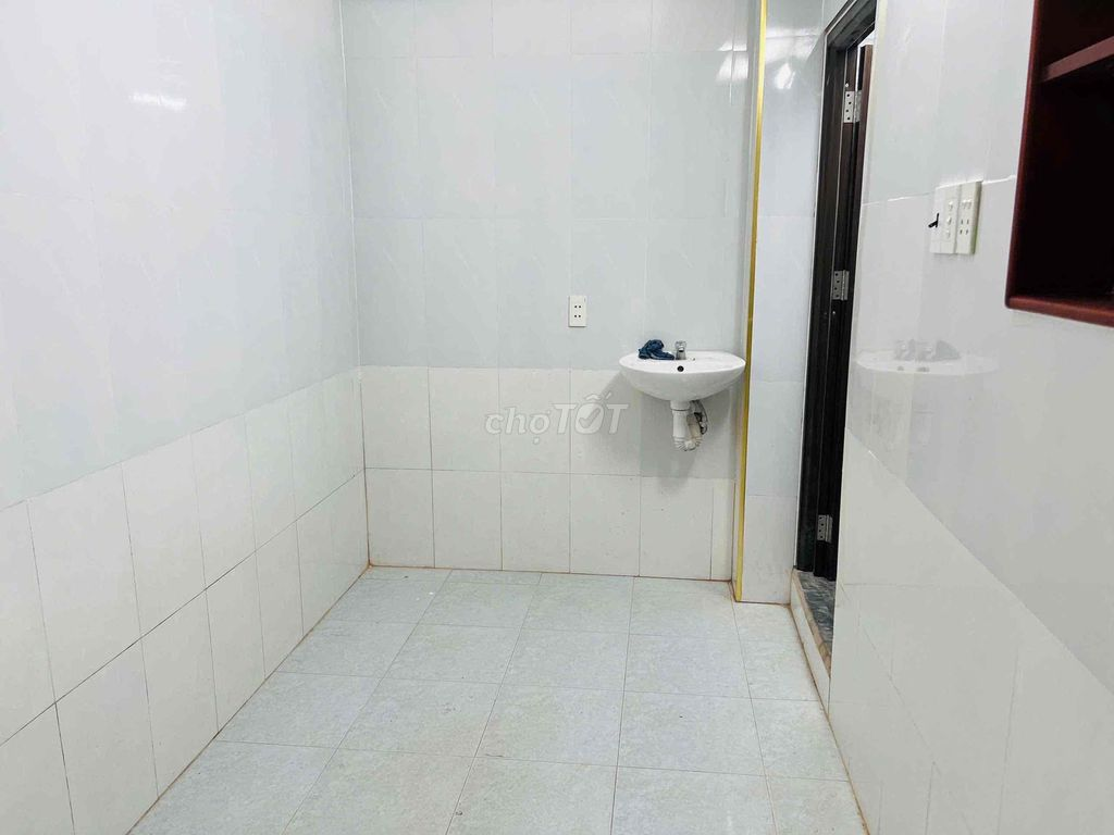 NHÀ GIÁ HỜI – TRUNG TÂM TÂY NHA TRANG