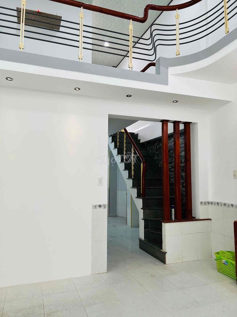 NHÀ GIÁ HỜI – TRUNG TÂM TÂY NHA TRANG