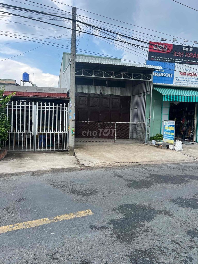 Nhà Kho Diện Tích 157m