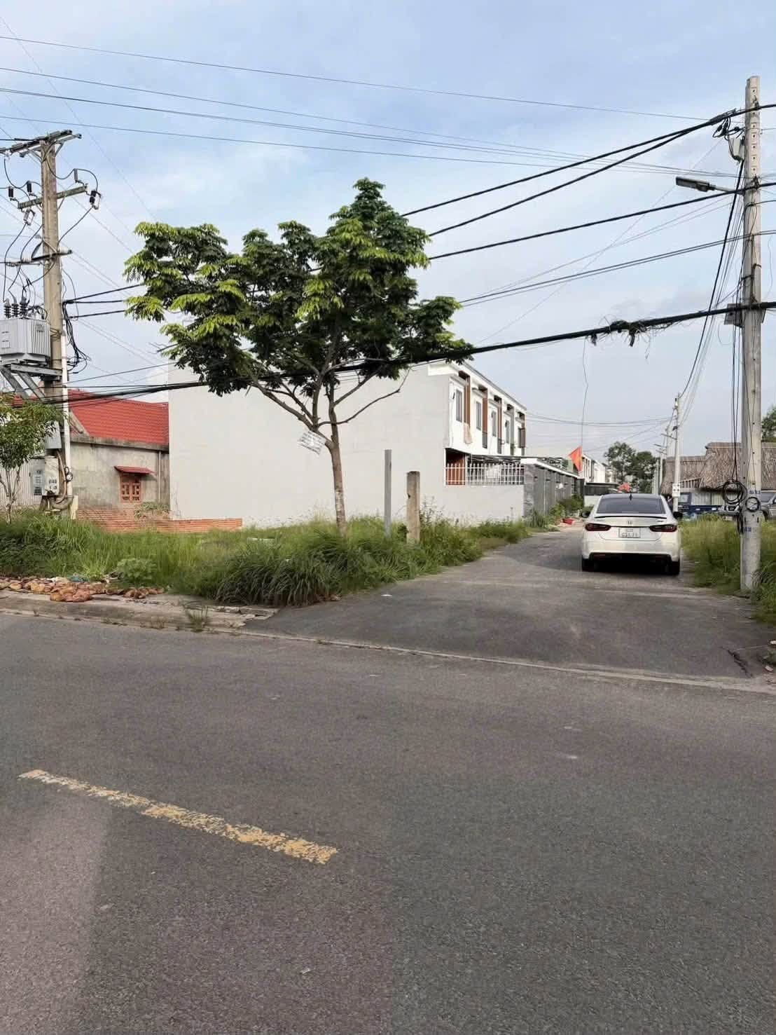 Cắt lỗ em cần báp gấp 3 lô đất sổ riêng phường Phước Tân, vị trí đẹp không bao giờ ngập