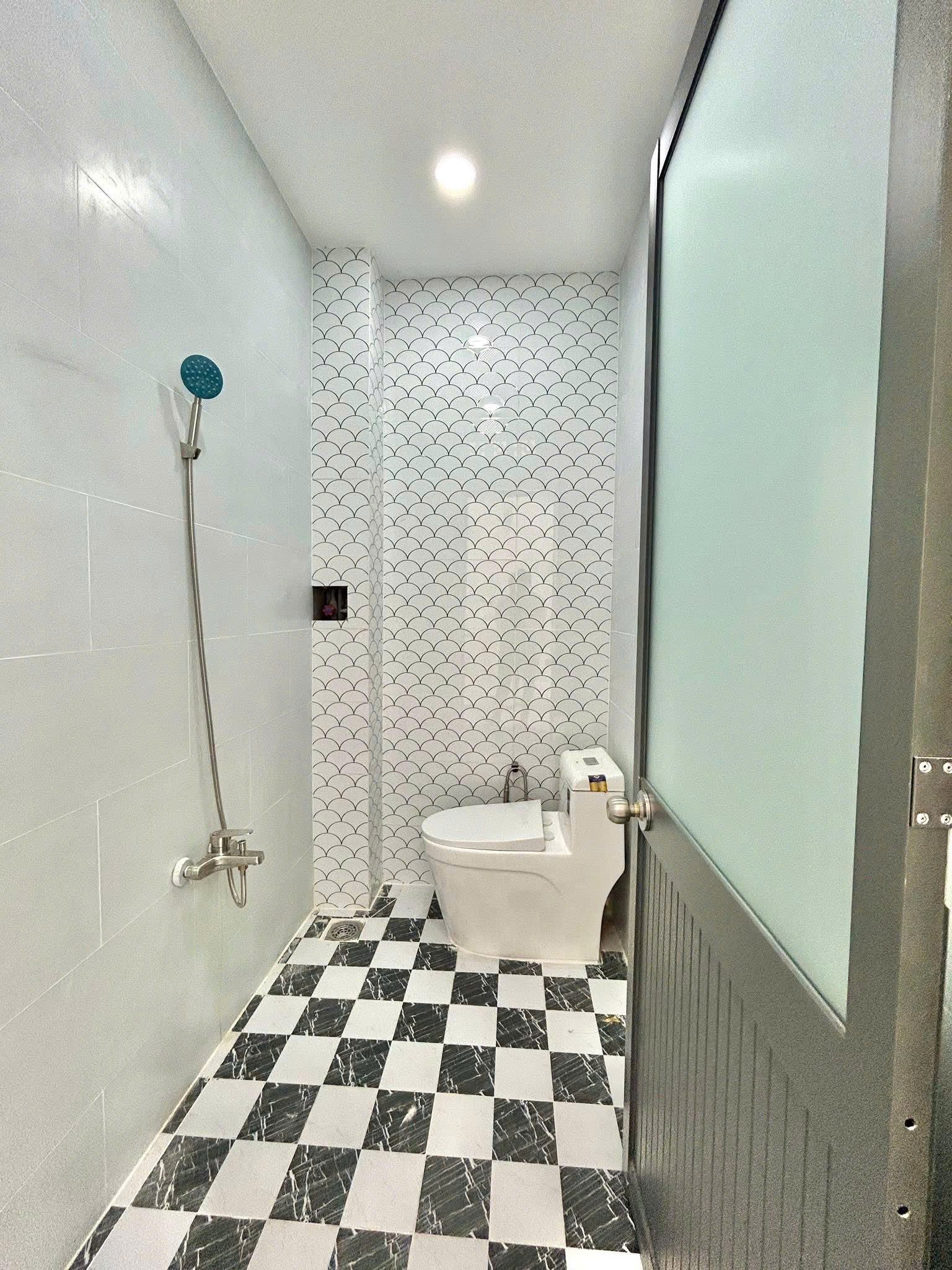 NHÀ CẤP 4 GIÁ TỐT CHO ANH CHỊ TÀI CHÍNH 200 TRIỆU NHẬN NHÀ Ở NGAY