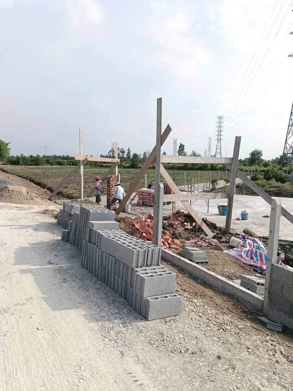 🏡 ĐẤT THỔ CƯ KẾT HỢP VƯỜN VIEW KÊNH – THẠNH HÒA, BẾN LỨC 📐 Diện tích: 500m²/lô, gồm 120m² đất thổ cư. - Ảnh 2