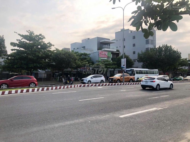 Gỉam giá sâu lô đất 10.5m kinh doanh trục chính 3 khu đô thị 4.25tỷ