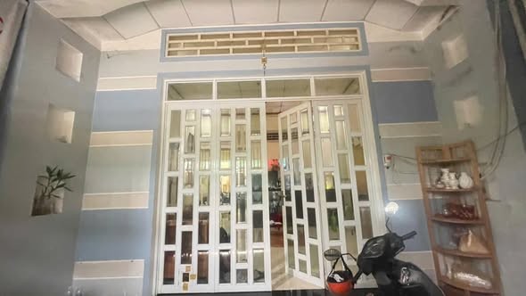 🔥 GIẢM SỐC 700 TRIỆU – NHÀ MẶT TIỀN KHU QUẢNG TRƯỜNG CHỈ CÒN 2,8 TỶ! 🔥