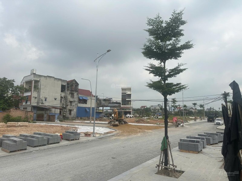 Không thể tin được cả nhà ơi, chỉ 1ty7 mua được ngay đất trục chính kinh doanh ngay chợ Cầu Gô.