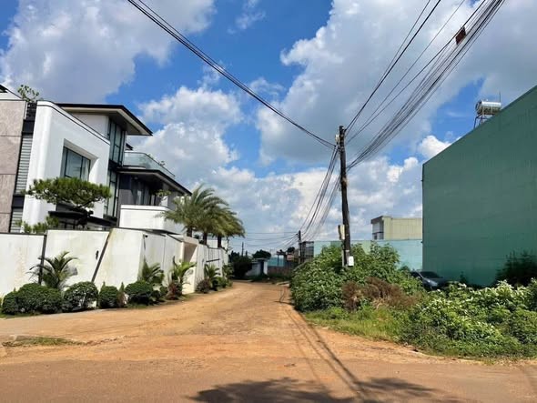 💥 Lô đất Hẻm 220 Lê Duẩn _ gần Biệt Thự Lê Hoàng