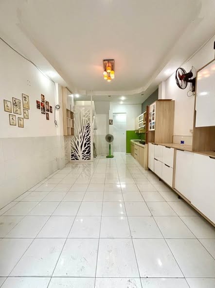 NGAY  SÂN BAY - NGUYỄN VĂN CÔNG - GÒ VẤP