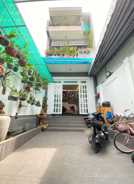 NGỘP CẦN BÁN GẤP NHÀ 3 TẦNG NGAY VẠN PHÚC 104M2 GIÁ 8 TỶ