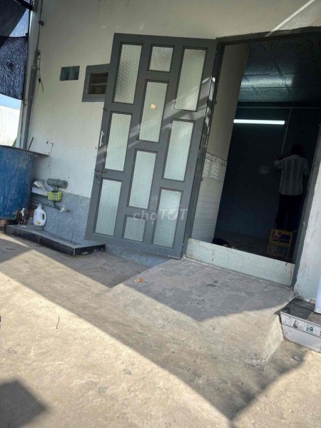 Nhà 2 lối đi , trệt lửng ngay cầu Ông Cò, BV số 10