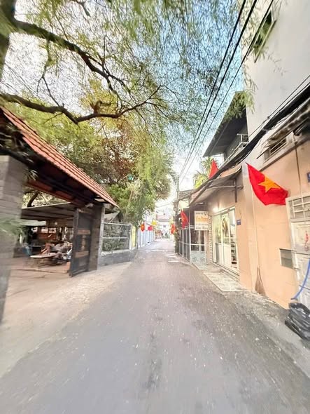 NHÀ 4 TẦNG – 5M NGANG – GARA Ô TÔ