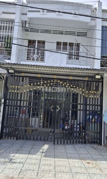 nhà cho thuê nguyên căn ,1trệt 1lầu gần chợ,trường học,bệnh viện.
