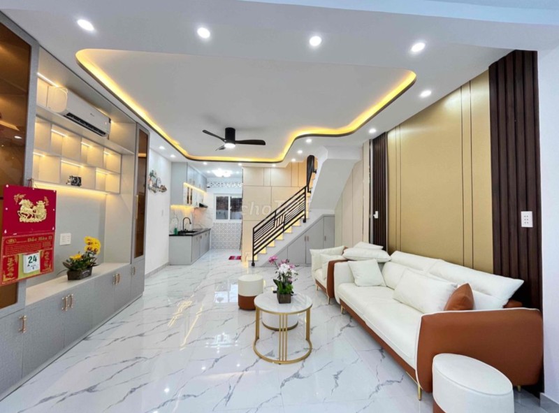 NHÀ HẺM XE HƠI MỚI - HƠN 2 TỶ - 2 TẦNG