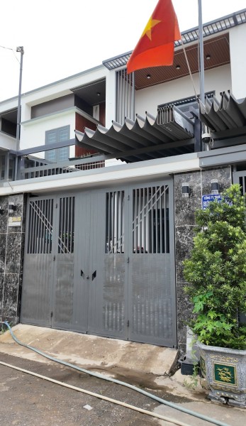 Nhà lầu chính chủ hoàn công Phước Tân đối diện sân golf Long Thành, cách cổng 11 chỉ 15phút