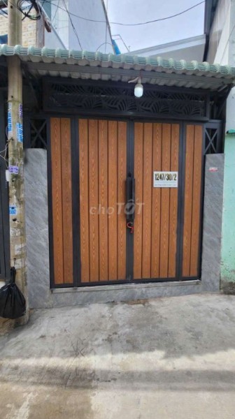 Nhà mặt tiền hẽm 1247 huỳnh tấn phát ,hẽm thông