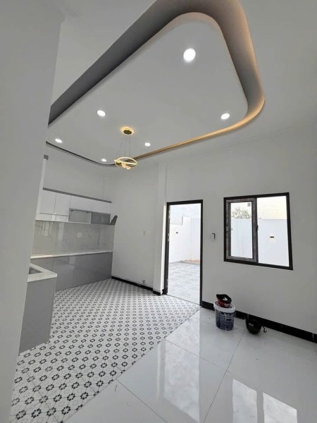 NHÀ MỚI SÂN ĐẬU XE HƠI NỘI THẤT ĐẦY ĐỦ TẠI PHONG NẴM BÌNH THUẬN