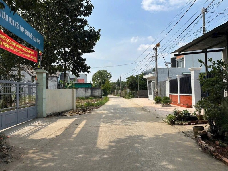 Thường xuyên đi công tác xa nên tôi cần bán lại căn nhà Phường Trảng Dài Gần Cây Xăng Đức Hưng đường Đồng Khởi